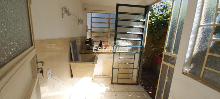 Imagem Casa com 3 Quartos à Venda, 110 m² em Centro - Santa Maria Imagem Casa com 3 Quartos à Venda, 110 m² em Centro - Santa Maria