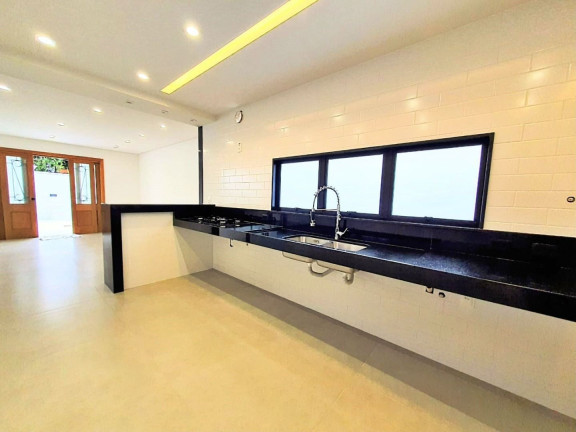 Imagem Casa com 3 Quartos à Venda, 168 m² em Comary - Teresópolis