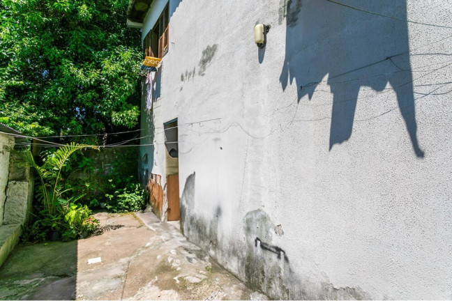 Imagem Casa com 3 Quartos à Venda, 170 m² em Jardim Itu - Porto Alegre Imagem Casa com 3 Quartos à Venda, 170 m² em Jardim Itu - Porto Alegre