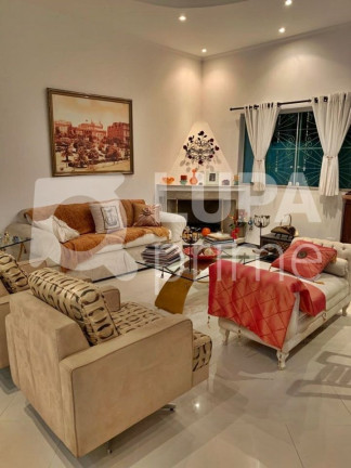 Casa com 4 Quartos à Venda, 450 m² em Tremembé - São Paulo