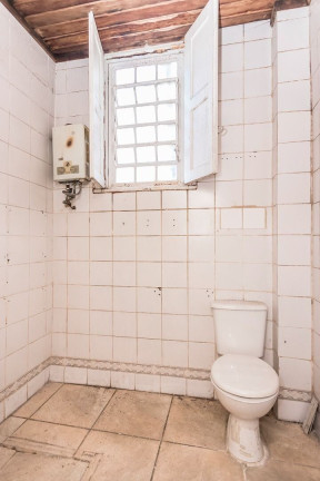 Imagem Casa com 3 Quartos à Venda, 305 m² em Floresta - Porto Alegre Imagem Casa com 3 Quartos à Venda, 305 m² em Floresta - Porto Alegre