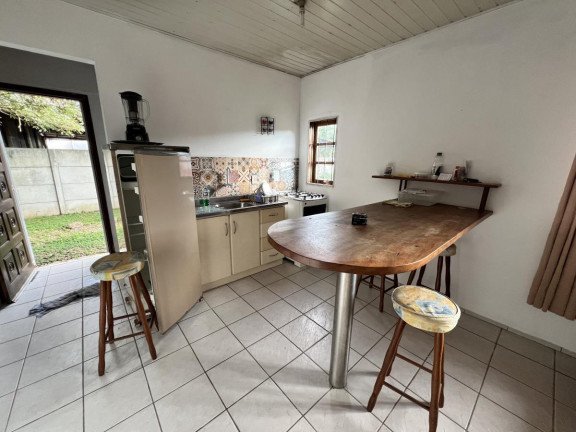 Imagem Casa com 3 Quartos à Venda, 100 m² em São João Do Rio Vermelho - Florianópolis Imagem Casa com 3 Quartos à Venda, 100 m² em São João Do Rio Vermelho - Florianópolis