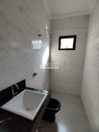 Imagem Casa com 3 Quartos à Venda, 250 m² em Parque Das Laranjeiras - Uberaba Imagem Casa com 3 Quartos à Venda, 250 m² em Parque Das Laranjeiras - Uberaba
