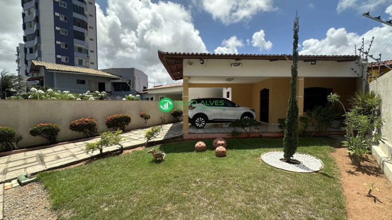 Imagem Casa com 3 Quartos à Venda, 261 m² Imagem Casa com 3 Quartos à Venda, 261 m²