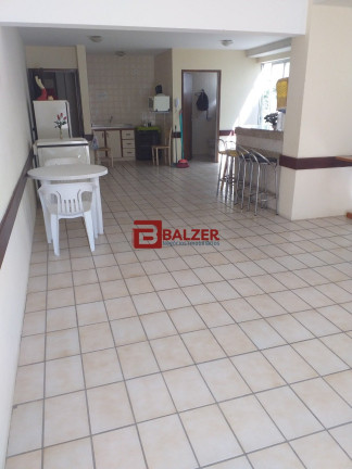 Imagem Apartamento com 1 Quarto à Venda, 32 m² em Centro - Florianópolis Imagem Apartamento com 1 Quarto à Venda, 32 m² em Centro - Florianópolis