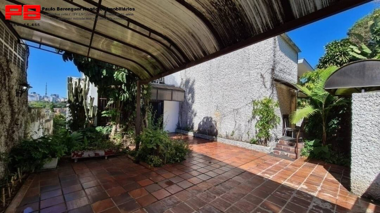 Imagem Sobrado com 2 Quartos à Venda, 400 m² em Pacaembu - São Paulo Imagem Sobrado com 2 Quartos à Venda, 400 m² em Pacaembu - São Paulo