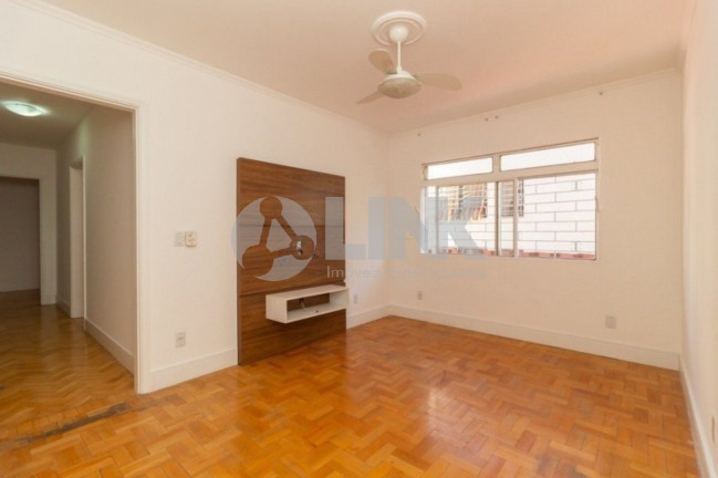 Imagem Apartamento com 3 Quartos à Venda, 80 m² em Menino Deus - Porto Alegre Imagem Apartamento com 3 Quartos à Venda, 80 m² em Menino Deus - Porto Alegre