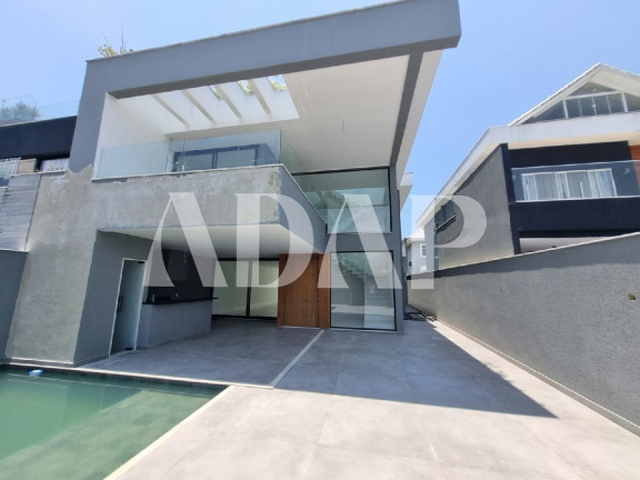 Casa com 4 Quartos à Venda, 400 m² em Recreio Dos Bandeirantes - Rio De Janeiro