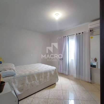 Imagem Casa com 4 Quartos à Venda, 120 m² em João Pessoa - Jaraguá Do Sul Imagem Casa com 4 Quartos à Venda, 120 m² em João Pessoa - Jaraguá Do Sul