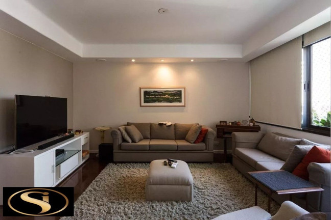 Apartamento com 3 Quartos para Alugar, 210 m² em Itaim Bibi - São Paulo