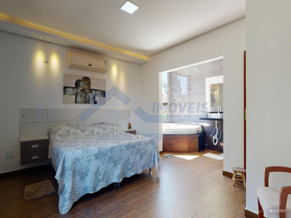 Imagem Sobrado com 4 Quartos à Venda, 600 m² em Guarujá - Porto Alegre Imagem Sobrado com 4 Quartos à Venda, 600 m² em Guarujá - Porto Alegre