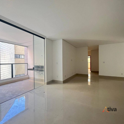 Imagem Apartamento com 3 Quartos à Venda, 135 m² Imagem Apartamento com 3 Quartos à Venda, 135 m²