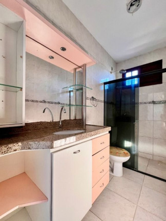 Imagem Casa com 4 Quartos à Venda, 180 m² em Sapiranga - Fortaleza Imagem Casa com 4 Quartos à Venda, 180 m² em Sapiranga - Fortaleza