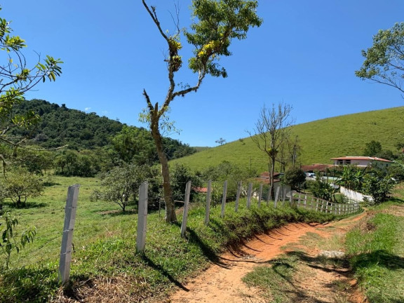 Imagem Chácara com 3 Quartos à Venda, 300 m² em Bom Sucesso - São José Dos Campos