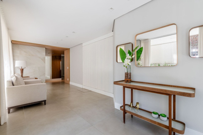 Imagem Cobertura com 5 Quartos à Venda, 449 m² em Bela Vista - Porto Alegre Imagem Cobertura com 5 Quartos à Venda, 449 m² em Bela Vista - Porto Alegre