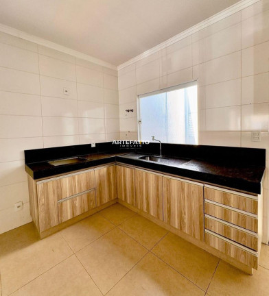 Imagem Casa com 2 Quartos à Venda, 118 m² Imagem Casa com 2 Quartos à Venda, 118 m²