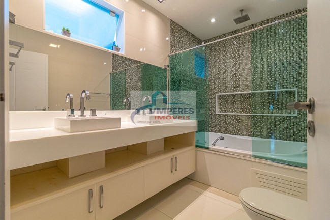 Imagem Casa com 4 Quartos à Venda, 595 m² em Humaitá - Rio De Janeiro