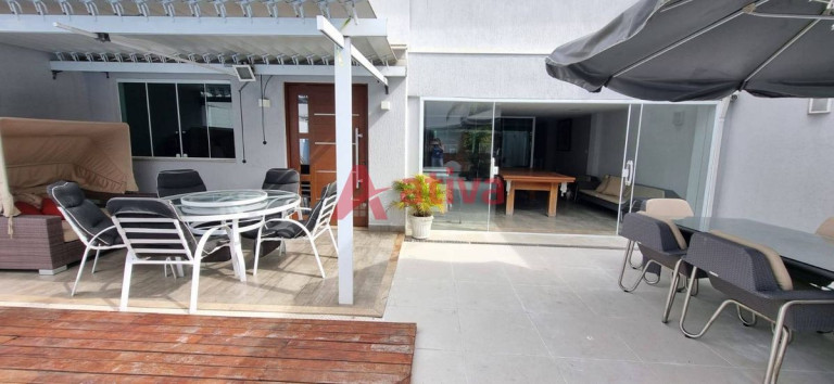 Imagem Casa de Condomínio com 3 Quartos à Venda, 500 m² em Recreio Dos Bandeirantes - Rio De Janeiro