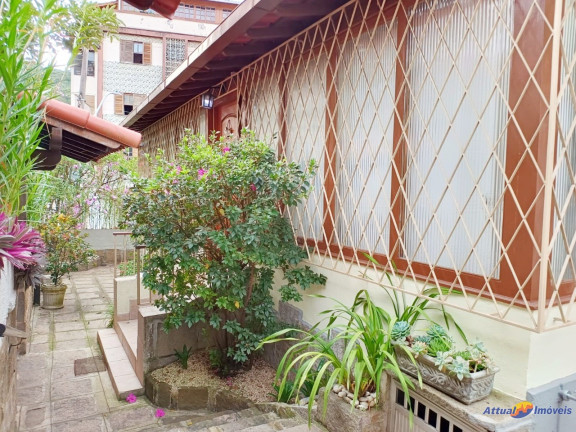 Imagem Casa com 3 Quartos à Venda, 147 m² em Várzea - Teresópolis Imagem Casa com 3 Quartos à Venda, 147 m² em Várzea - Teresópolis