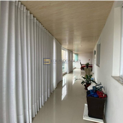 Imagem Apartamento com 3 Quartos à Venda, 100 m² em Itapuã - Vila Velha Imagem Apartamento com 3 Quartos à Venda, 100 m² em Itapuã - Vila Velha