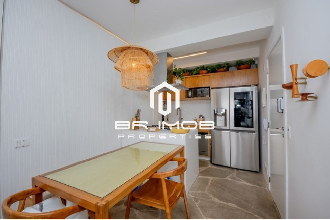 Imagem Imóvel com 2 Quartos à Venda, 105 m² em Vila Madalena - São Paulo Imagem Imóvel com 2 Quartos à Venda, 105 m² em Vila Madalena - São Paulo