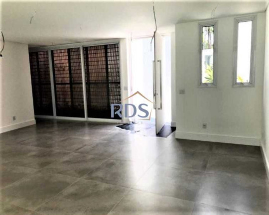 Imagem Casa com 3 Quartos à Venda, 300 m² em Retiro Morumbi - São Paulo Imagem Casa com 3 Quartos à Venda, 300 m² em Retiro Morumbi - São Paulo