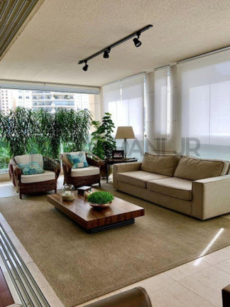 Imagem Imóvel com 4 Quartos à Venda, 233 m² em Vila Nova Conceição - São Paulo