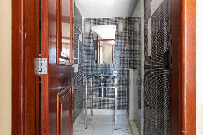 Imagem Cobertura com 4 Quartos à Venda, 567 m² em Lagoa - Rio De Janeiro Imagem Cobertura com 4 Quartos à Venda, 567 m² em Lagoa - Rio De Janeiro