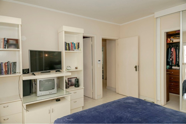 Imagem Casa com 4 Quartos à Venda, 465 m² em Chácara Das Pedras - Porto Alegre Imagem Casa com 4 Quartos à Venda, 465 m² em Chácara Das Pedras - Porto Alegre