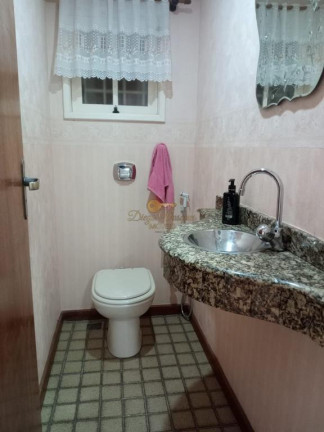 Imagem Casa com 5 Quartos à Venda, 368 m² em Panorama - Teresópolis Imagem Casa com 5 Quartos à Venda, 368 m² em Panorama - Teresópolis