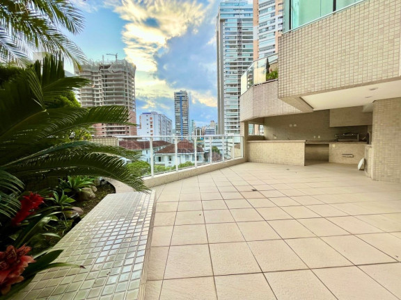Imagem Apartamento com 3 Quartos à Venda, 135 m²
