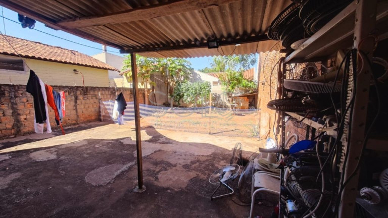 Imagem Casa com 2 Quartos à Venda, 200 m² em Jardim Indaiá - Araraquara Imagem Casa com 2 Quartos à Venda, 200 m² em Jardim Indaiá - Araraquara