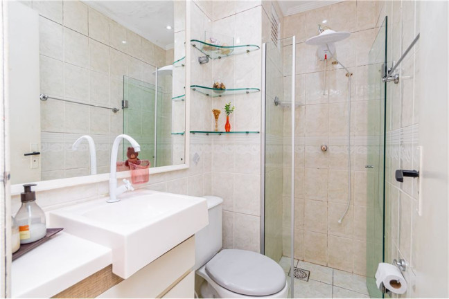 Imagem Imóvel com 2 Quartos à Venda, em Vila Ipiranga - Porto Alegre Imagem Imóvel com 2 Quartos à Venda, em Vila Ipiranga - Porto Alegre