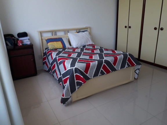 Imagem Casa com 4 Quartos à Venda,  em Menino Deus - Porto Alegre