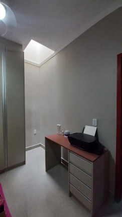 Imagem Casa com 3 Quartos à Venda, 146 m² em Horto Florestal - Sorocaba Imagem Casa com 3 Quartos à Venda, 146 m² em Horto Florestal - Sorocaba