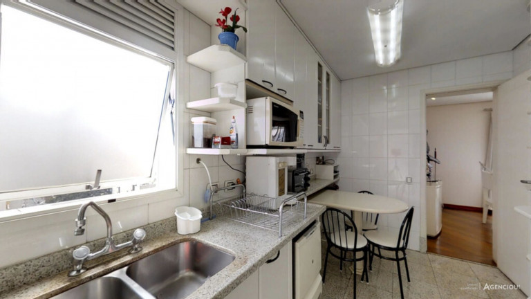Imagem Imóvel com 4 Quartos à Venda, 374 m² em Pinheiros - São Paulo Imagem Imóvel com 4 Quartos à Venda, 374 m² em Pinheiros - São Paulo
