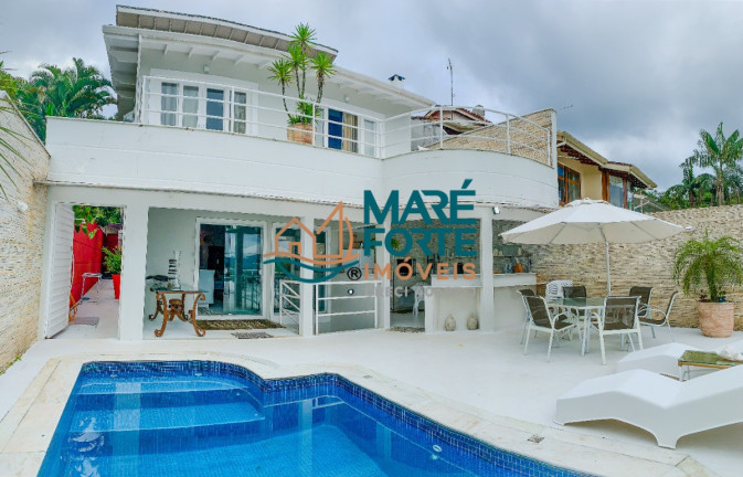Casa com 6 Quartos à Venda, 800 m² em Cocanha - Caraguatatuba
