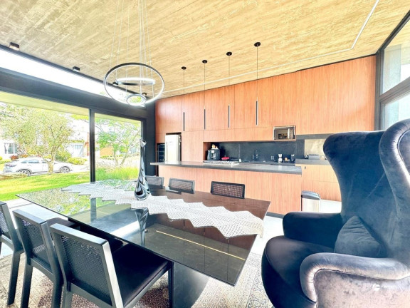 Imagem Casa de Condomínio com 4 Quartos à Venda, 192 m² em Dubai - Capão Da Canoa Imagem Casa de Condomínio com 4 Quartos à Venda, 192 m² em Dubai - Capão Da Canoa