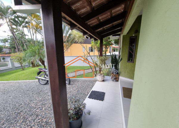 Imagem Casa com 4 Quartos à Venda, 240 m² em Costa E Silva - Joinville Imagem Casa com 4 Quartos à Venda, 240 m² em Costa E Silva - Joinville