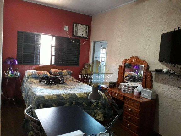 Imagem Casa com 4 Quartos à Venda, 240 m² em Cpa I - Cuiabá