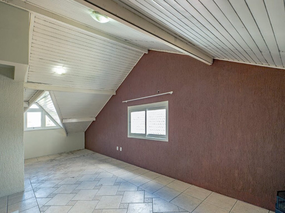 Imagem Casa com 3 Quartos à Venda, em Sarandi - Porto Alegre Imagem Casa com 3 Quartos à Venda, em Sarandi - Porto Alegre