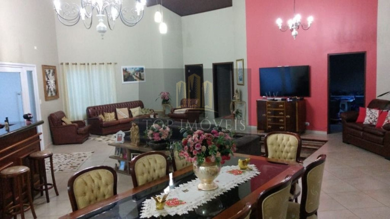 Imagem Casa com 4 Quartos à Venda, 1.338 m² em Jardim Das Flores - Santa Branca Imagem Casa com 4 Quartos à Venda, 1.338 m² em Jardim Das Flores - Santa Branca
