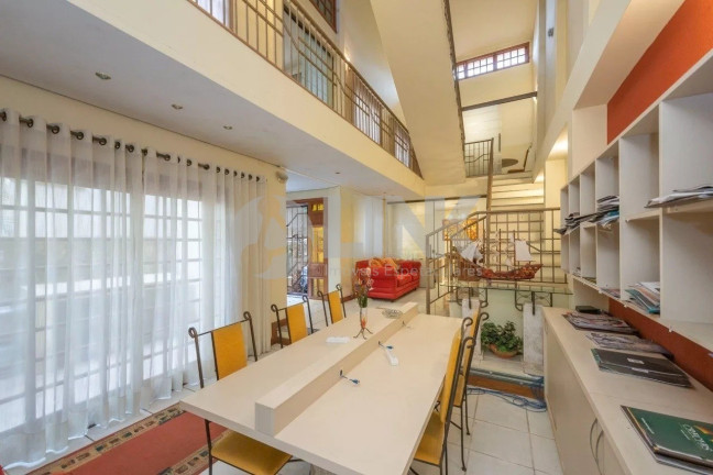 Casa com 5 Quartos à Venda, 409 m² em Higienópolis - Porto Alegre
