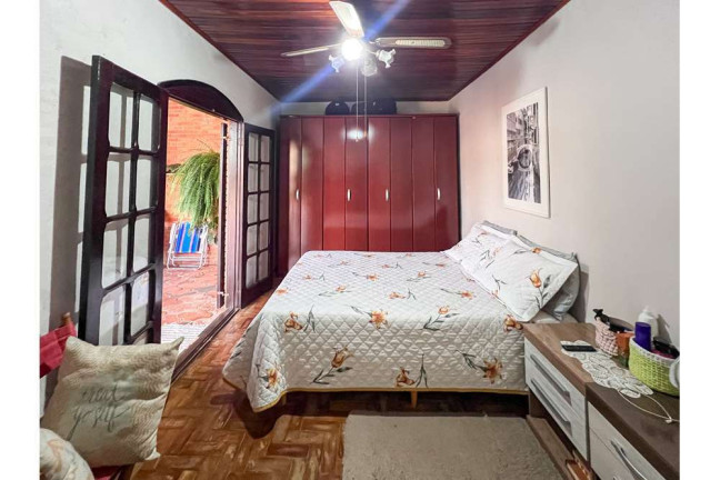 Imagem Casa com 3 Quartos à Venda, 119 m² em Igara - Canoas Imagem Casa com 3 Quartos à Venda, 119 m² em Igara - Canoas