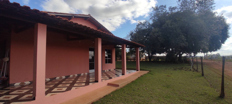 Imagem Chácara com 3 Quartos à Venda, 2.000 m² em Zona Rural - Araçoiaba Da Serra Imagem Chácara com 3 Quartos à Venda, 2.000 m² em Zona Rural - Araçoiaba Da Serra