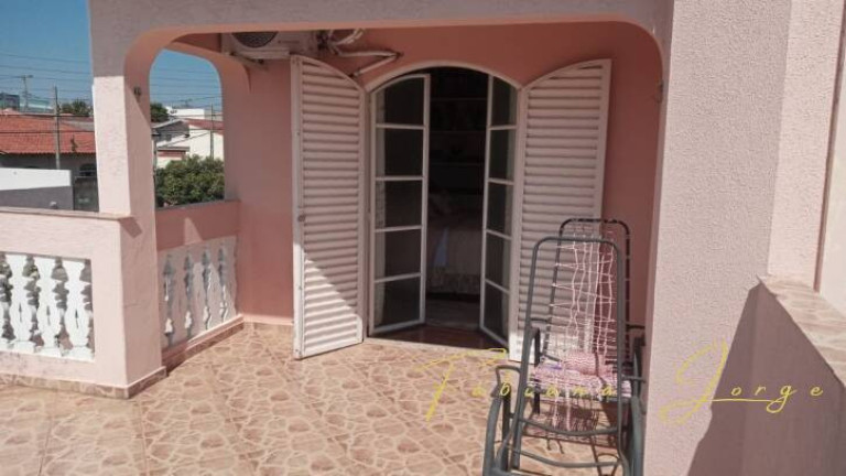 Sobrado com 3 Quartos à Venda, 253 m² em Parque Jambeiro - Campinas