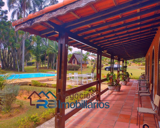 Imagem Chácara com 7 Quartos à Venda, 400 m² em área Rural De São Roque - São Roque