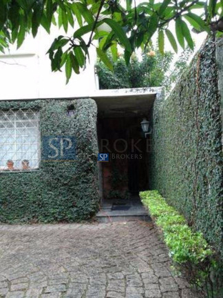 Casa com 3 Quartos à Venda, 128 m² em Sumaré - São Paulo