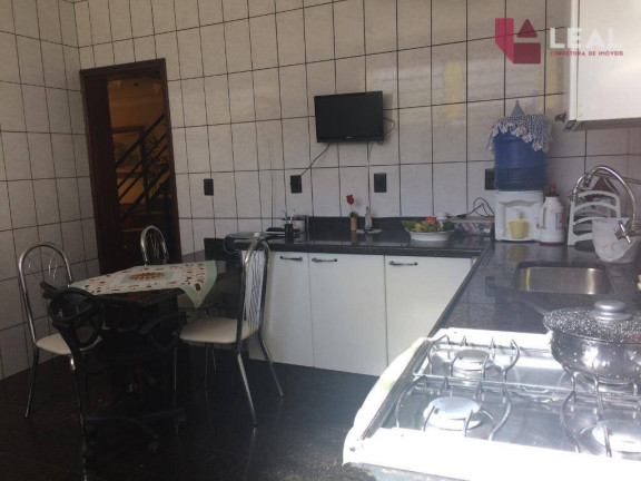 Imagem Casa com 3 Quartos à Venda, 219 m² em Primavera - Pouso Alegre Imagem Casa com 3 Quartos à Venda, 219 m² em Primavera - Pouso Alegre