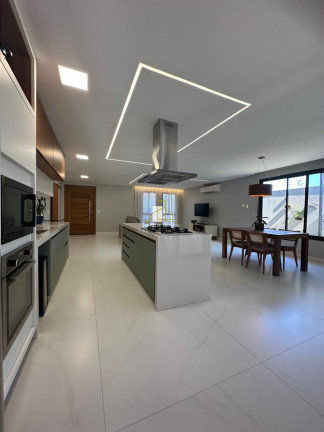 Imagem Casa com 4 Quartos à Venda, 250 m² em Arquipélago De Manguinhos - Serra Imagem Casa com 4 Quartos à Venda, 250 m² em Arquipélago De Manguinhos - Serra